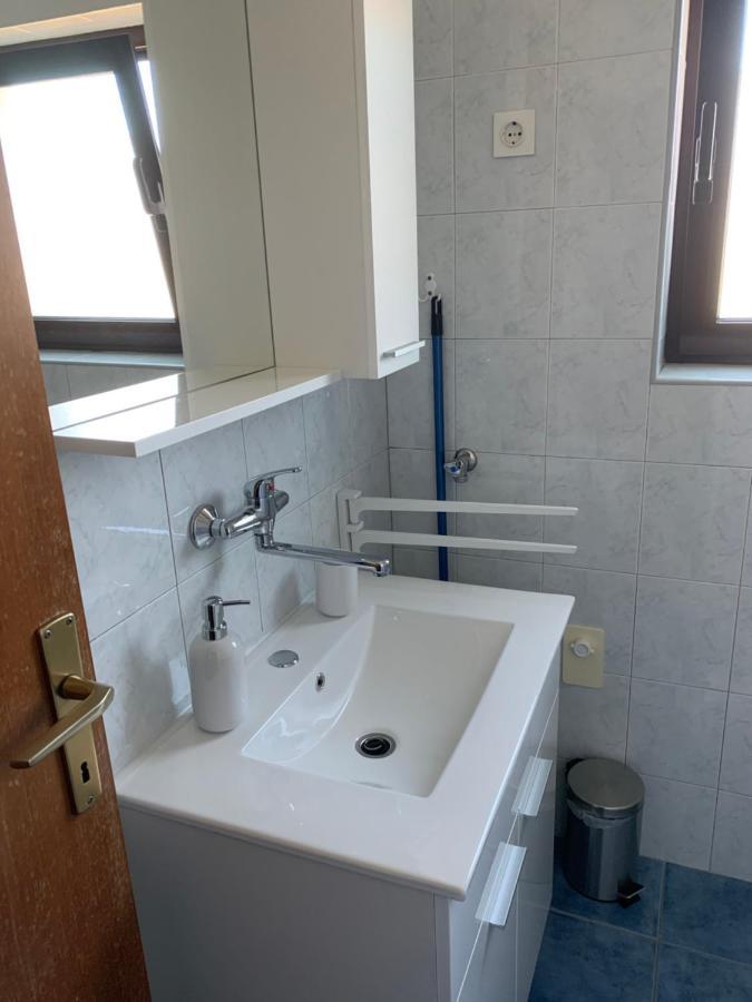 Apartments Ema サリ エクステリア 写真