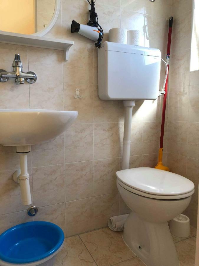 Apartments Ema サリ エクステリア 写真
